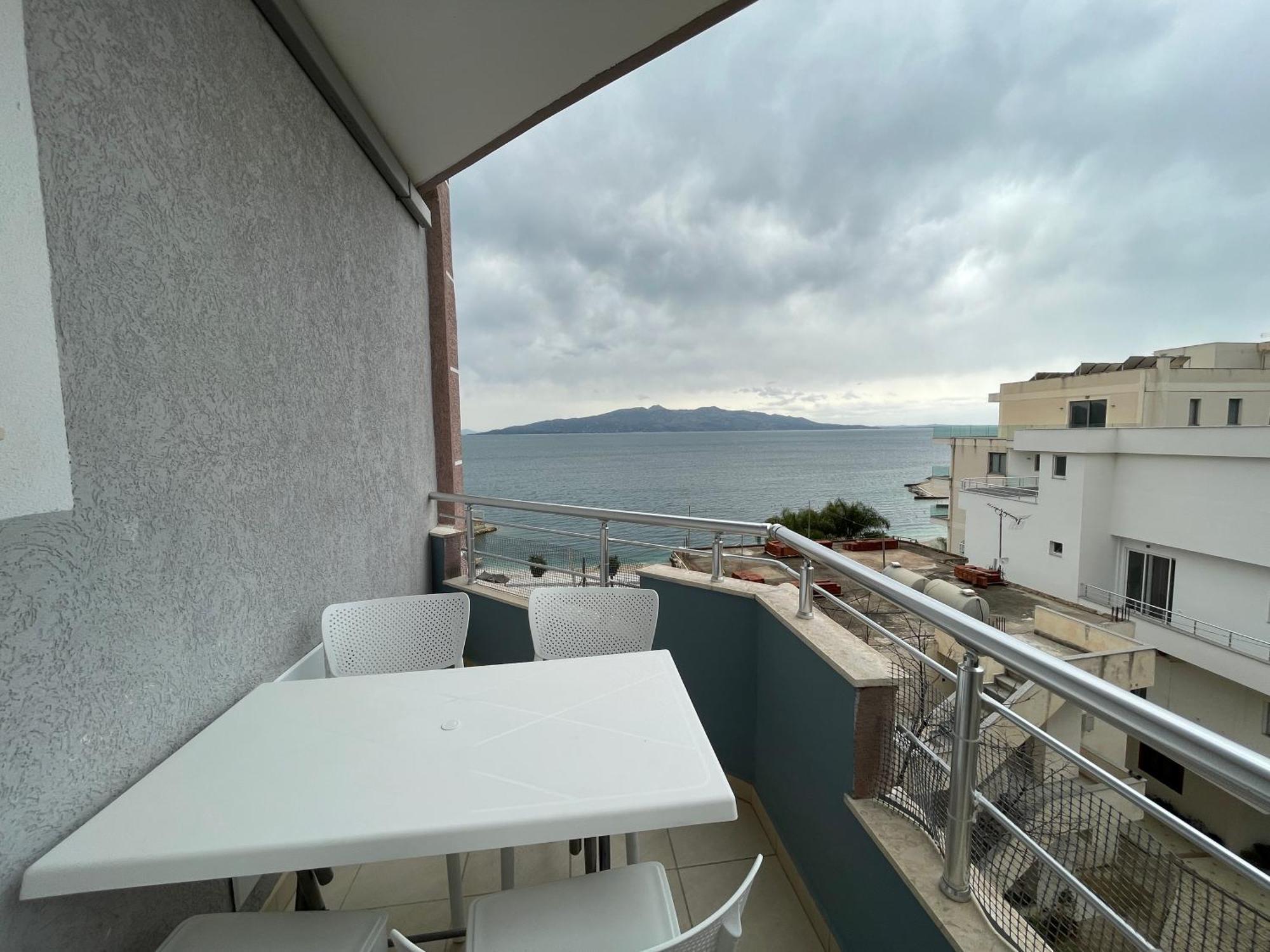 Susy Sea View Apartment Sarande Exterior photo